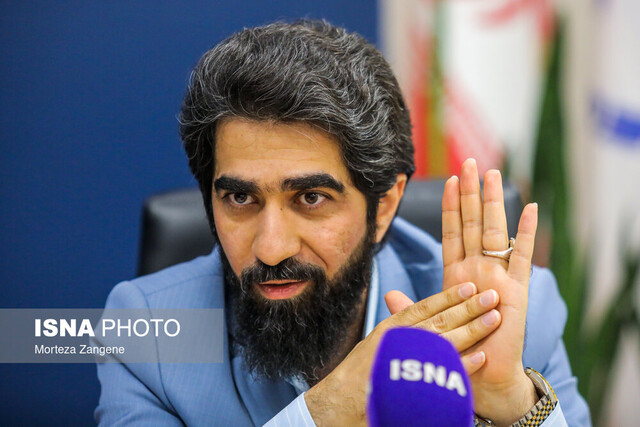 رسانه‌ها بخواهند وسط بازی دربیاورند حذف می‌شوند