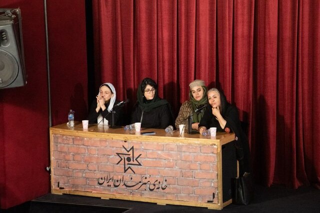 گلاب آدینه: با خواندن فیلم‌نامه «آبجی» خشکم زد