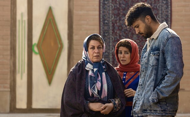 اکران ۱۲ فیلم در سومین روز از جشنواره فیلم فجر مشهد