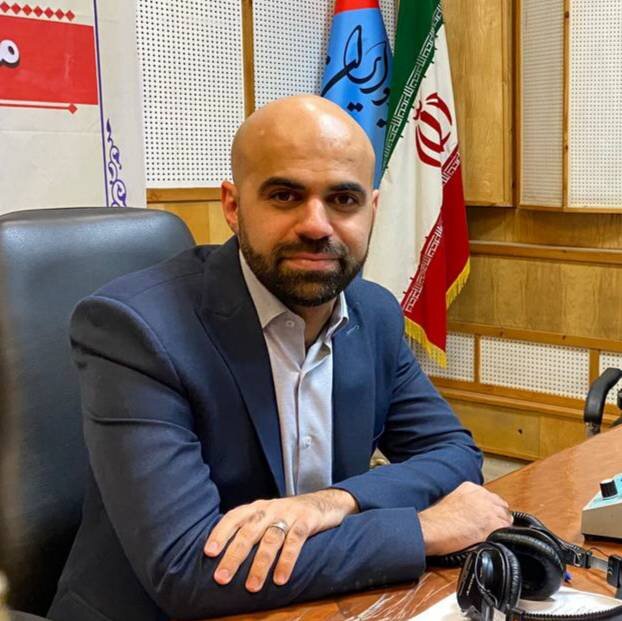 تولید یک برنامه همزمان در ۲ استودیو همراه با میز مناظره