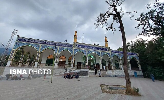 آغوش باز امامزادگان گلستان برای روزه‌داران