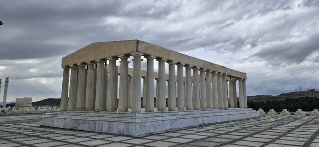 سفر ارزان به نخستین پارک مینیاتوری خاورمیانه در همدان