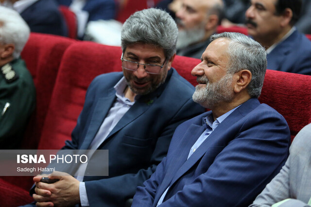 وابستگی اقتصادی اسارت می‌آورد