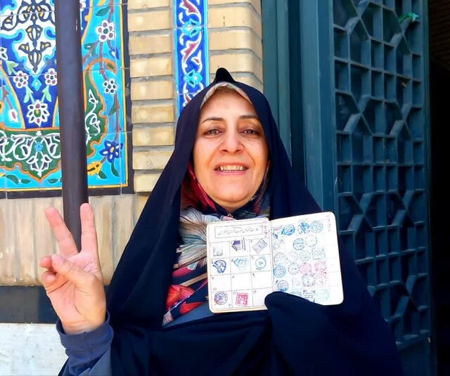 حضور مردم شهرستان‌های غرب استان تهران پای صندوق‌های رأی