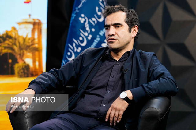 مجید حسینی: دوقطبی اصلی انتخابات دعوای «سعادت‌آباد» و «امت‌آباد» است/یه نظرم طبقه پایین می‌برد