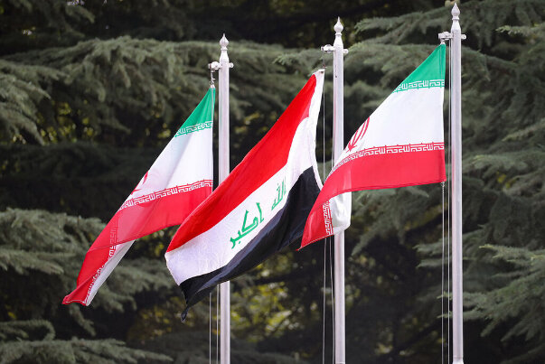 خیز دو همسایه برای نزدیکتر شدن به هم/ دعوتنامهای روسی برای مقامی ایرانی