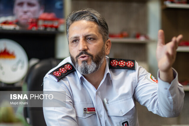 یک قرن نبرد با آتش و حادثه در تهران/ نگاهی به چالش‌های ۱۰۰ ساله آتش‌نشانان در روز آتش‌نشان